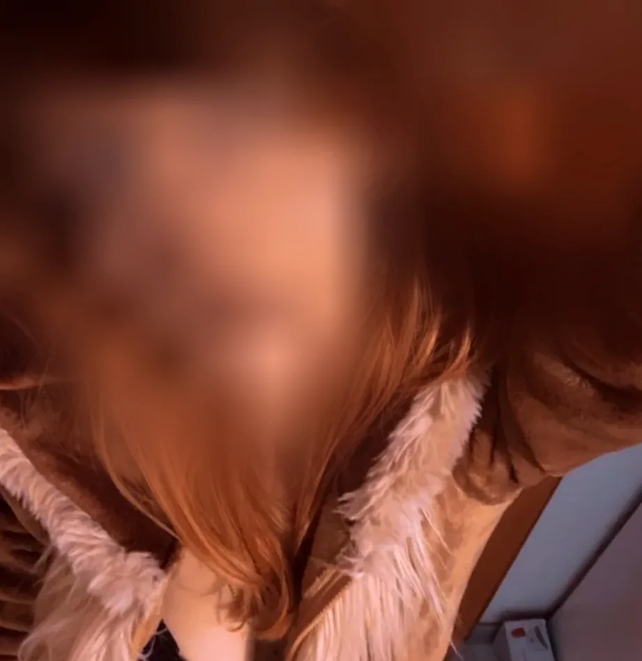 Emilia, 24